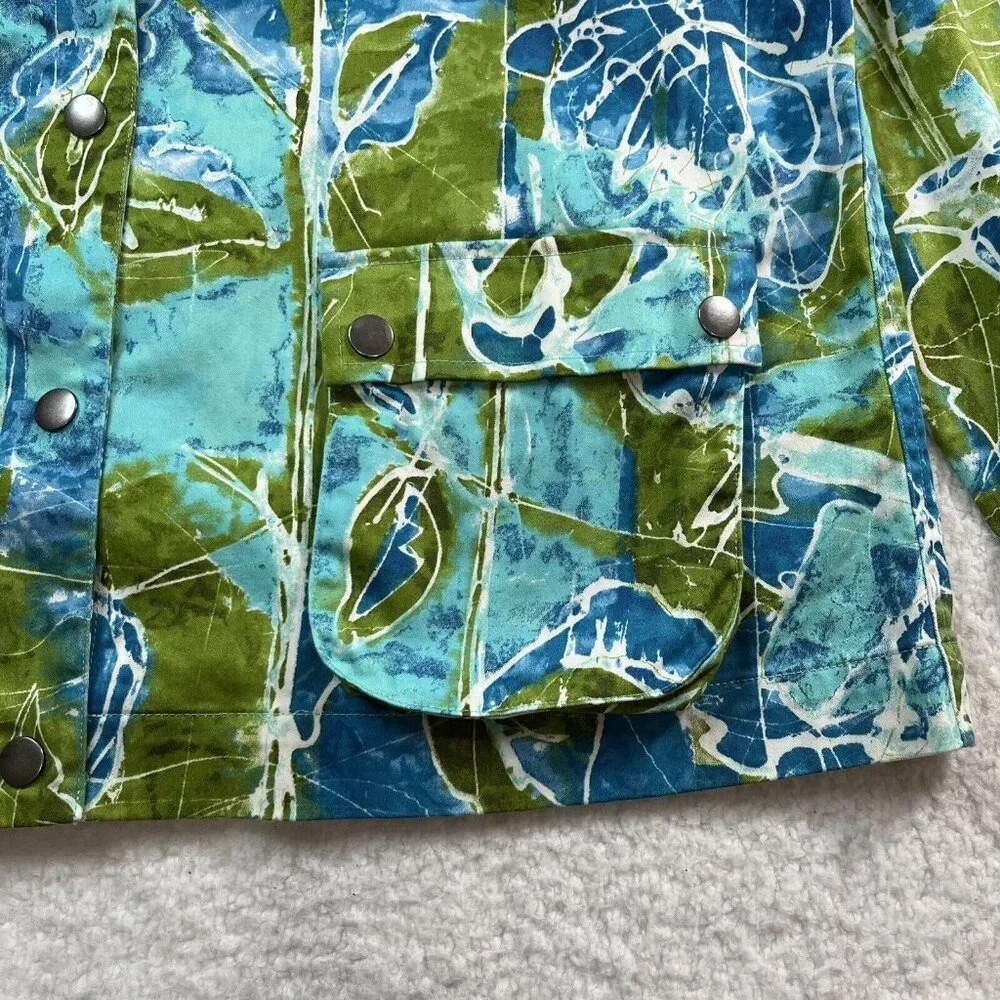 Chico's Women's Artsy Floral Jacket Snap Pockets Lightweight Size 2 L Blue Green